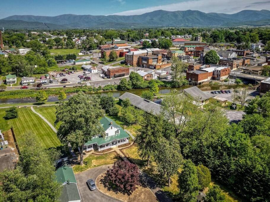 The Legacy Inn Luray Exteriér fotografie