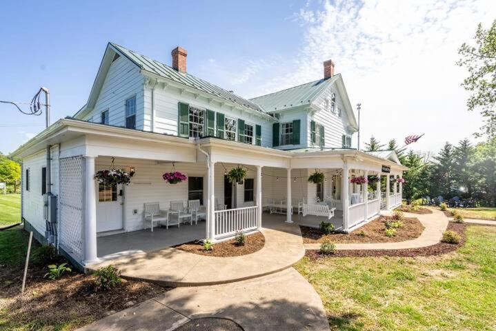 The Legacy Inn Luray Exteriér fotografie